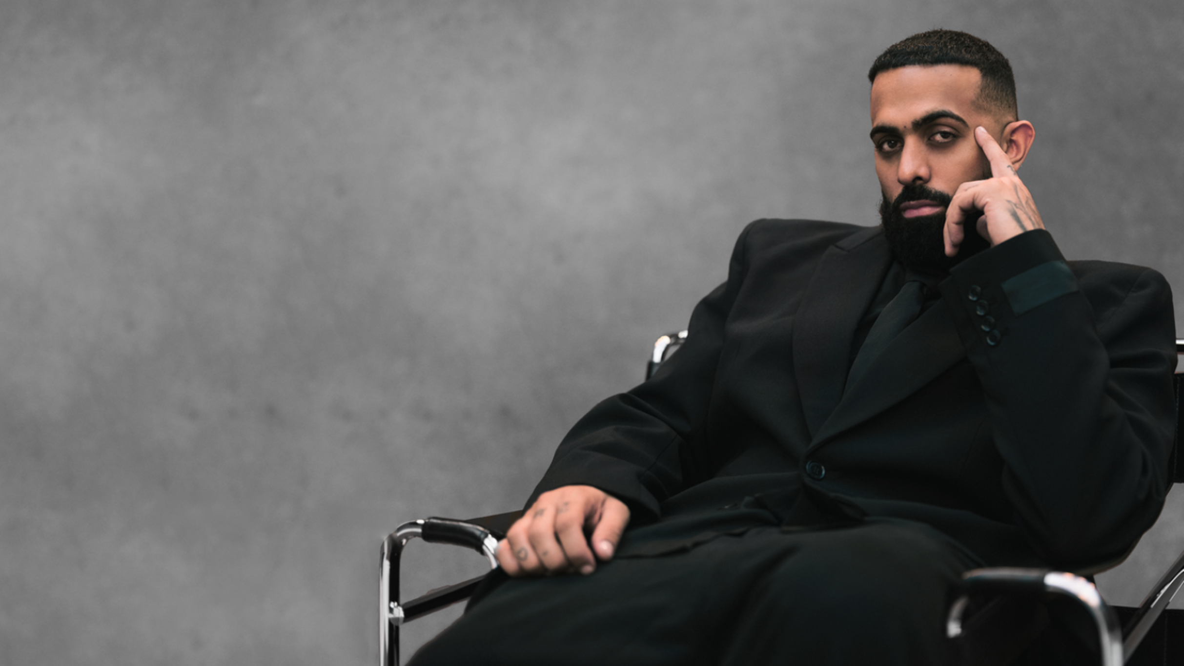 Eladio Carrión – DON KBRN World Tour